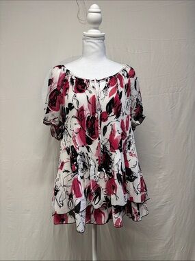 Penningtons White Floral Pleated Short Sleeve Tunic with Pink and Black Accents